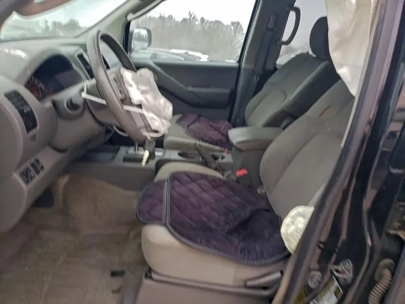 2011 NISSAN FRONTIER S  