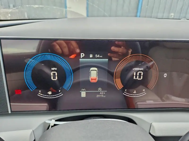 2025 HYUNDAI TUCSON SEL  