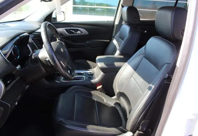 2019 CHEVROLET TRAVERSE LT  