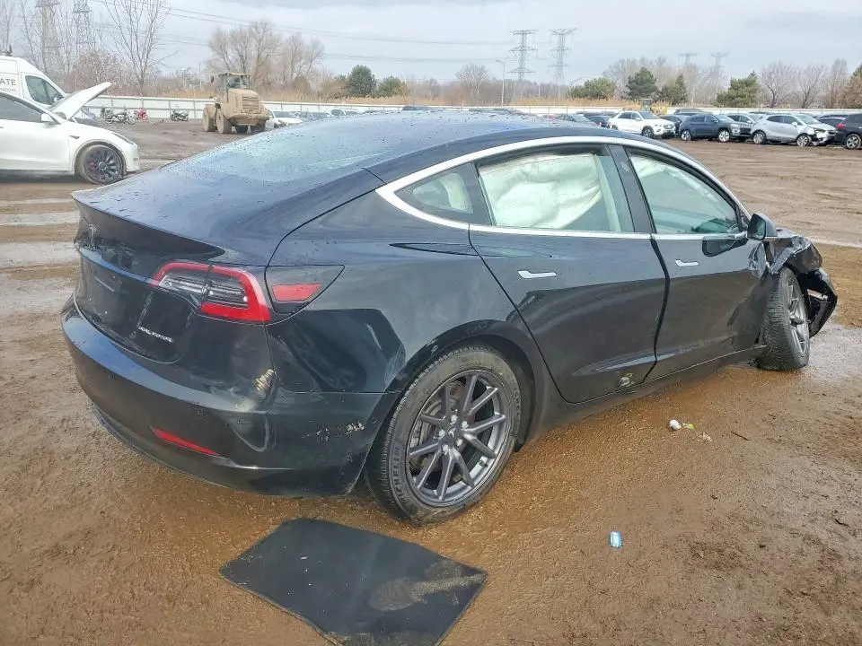 2018 TESLA MODEL 3   