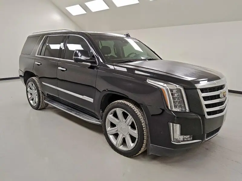 2017 CADILLAC ESCALADE LUXURY  