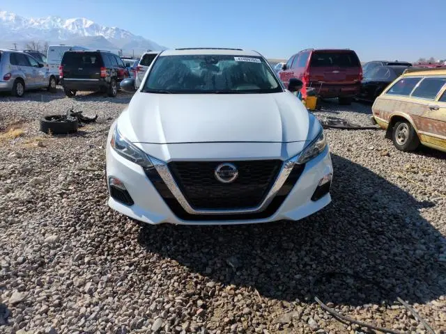 2021 NISSAN ALTIMA SR  