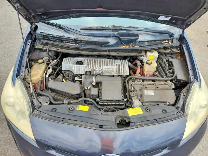 2013 TOYOTA PRIUS ONE  