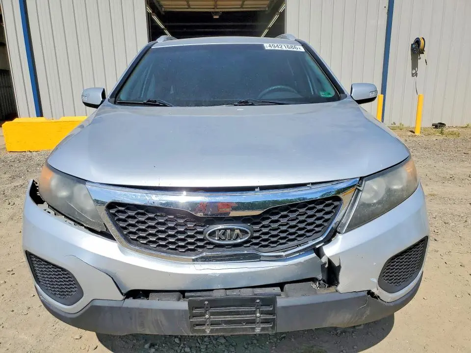 2011 KIA SORENTO LX  