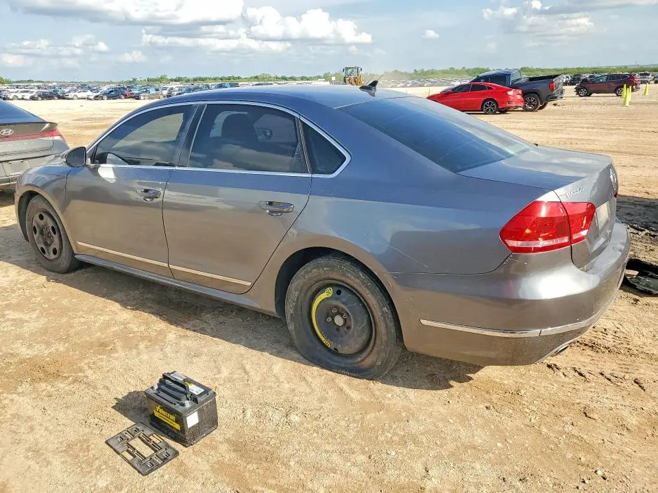 2012 VOLKSWAGEN PASSAT   