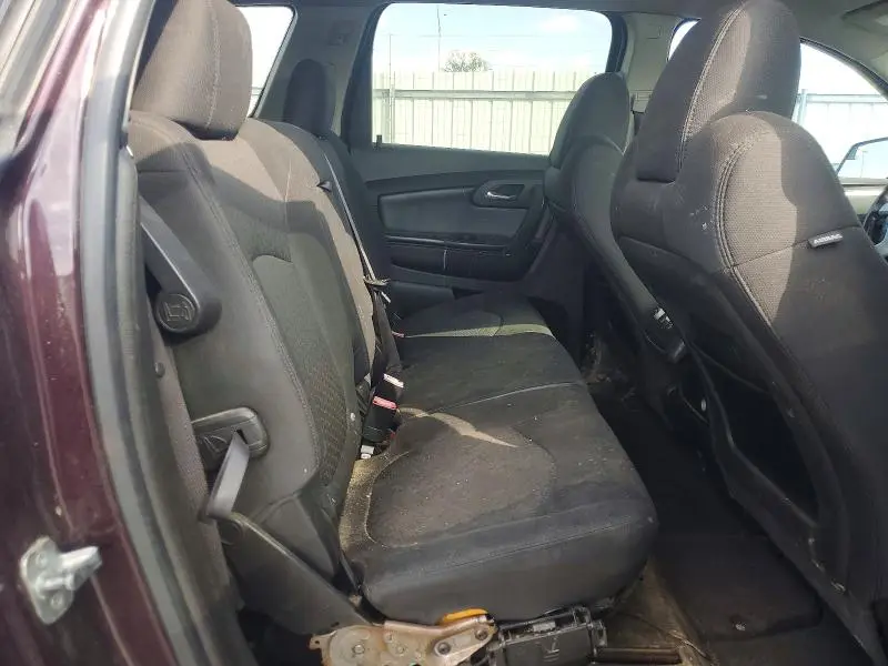 2010 CHEVROLET TRAVERSE LT  