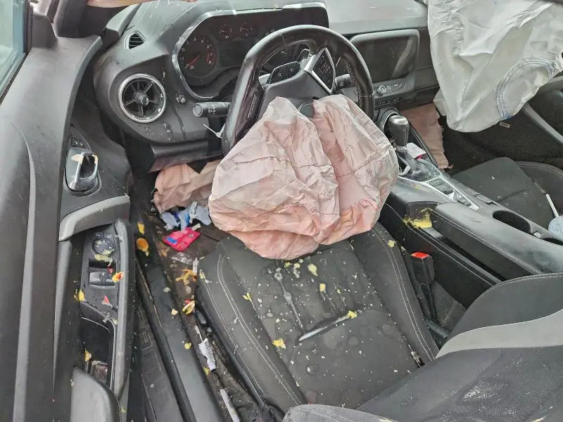 2017 CHEVROLET CAMARO LT  