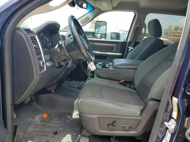 2016 RAM 1500 SLT  