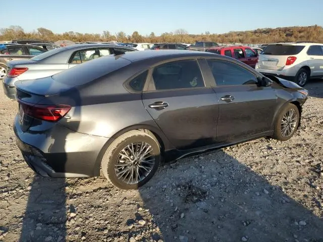 2024 KIA FORTE GT LINE  
