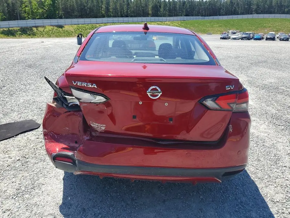 2020 NISSAN VERSA SV  