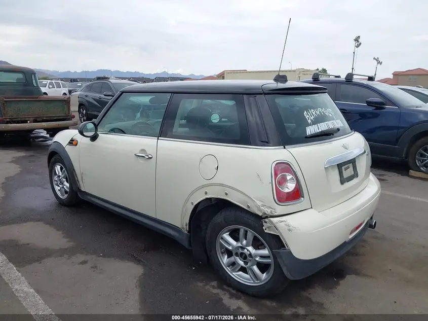 2013 MINI HARDTOP COOPER