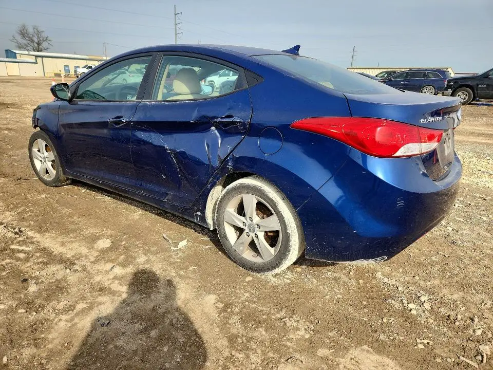 2013 HYUNDAI ELANTRA GLS  