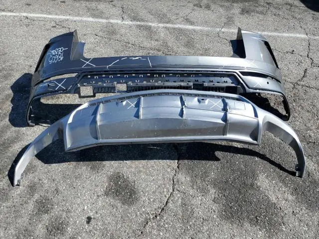 2022 LAMBORGHINI URUS   