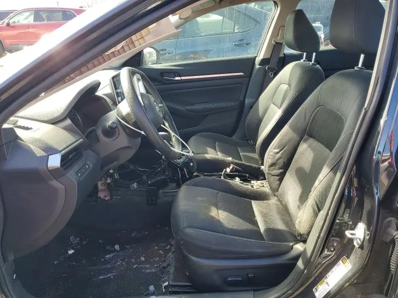 2022 NISSAN ALTIMA SV  