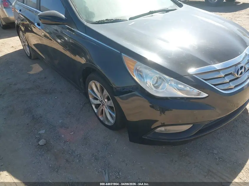 2013 HYUNDAI SONATA SE