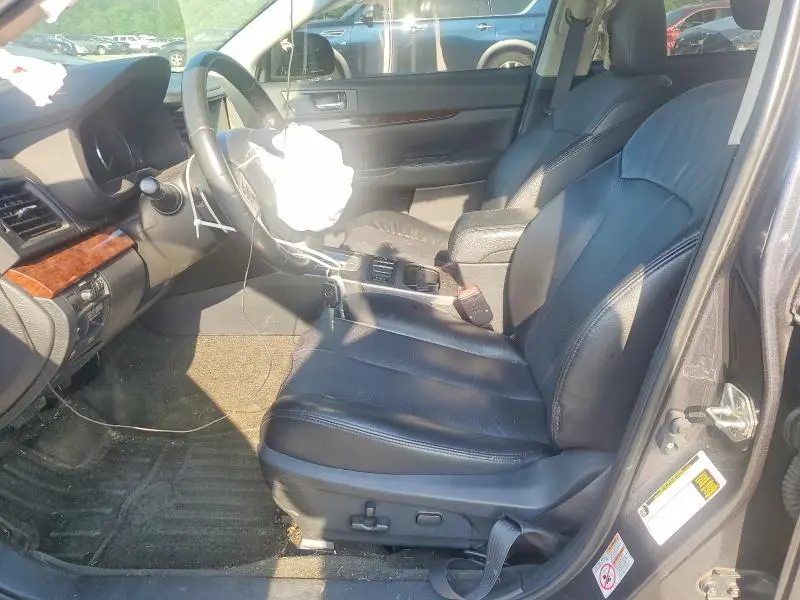 2013 SUBARU LEGACY 3.6R LIMITED  