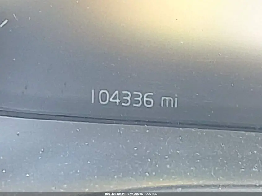 2018 VOLVO XC60 T5 MOMENTUM