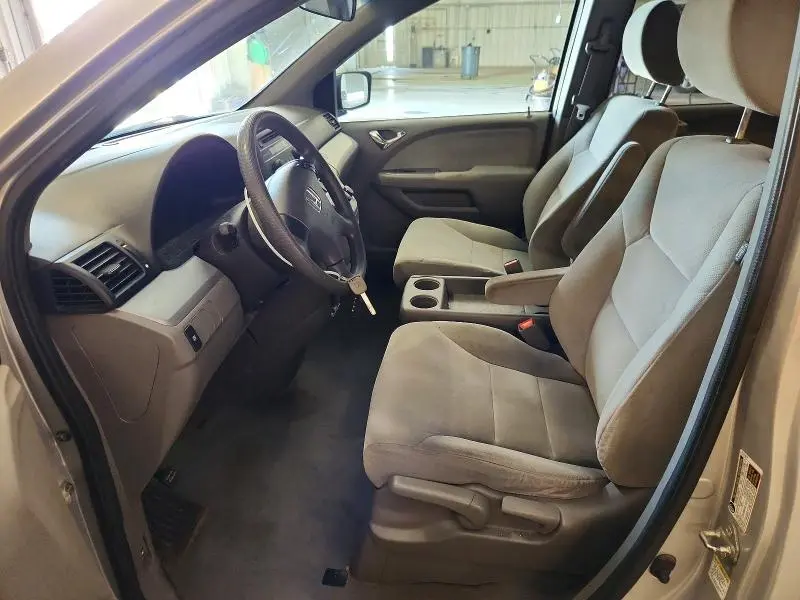 2010 HONDA ODYSSEY LX  