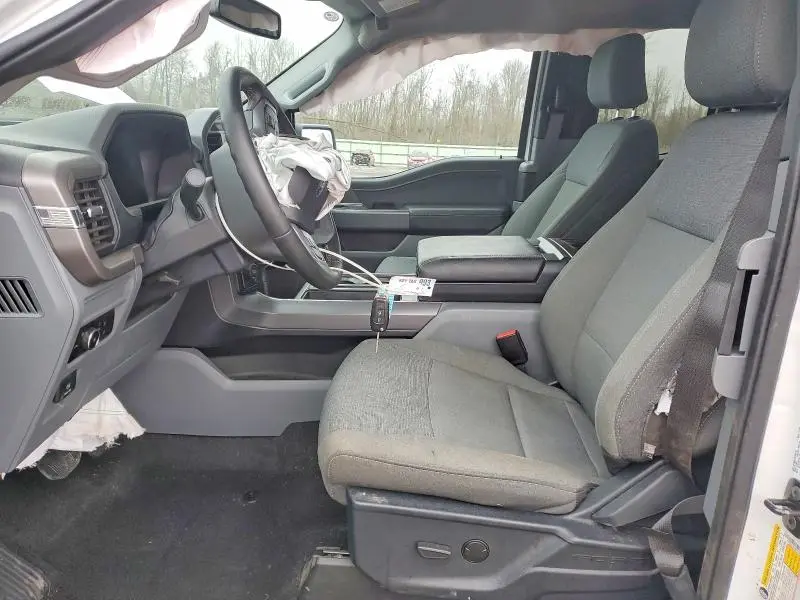 2024 FORD F150 XLT  