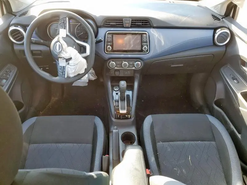 2024 NISSAN VERSA SV  