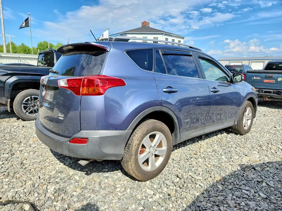 2013 TOYOTA RAV4 XLE  