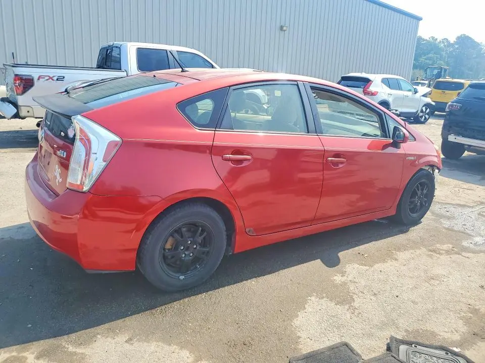 2013 TOYOTA PRIUS TWO  
