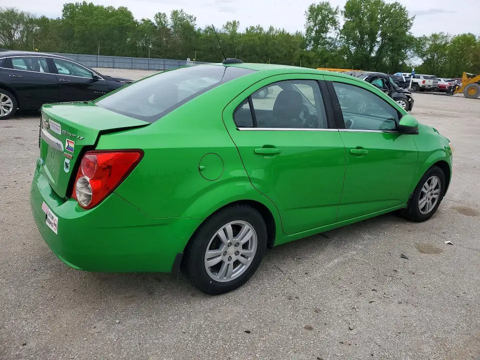 2016 CHEVROLET SONIC LT  