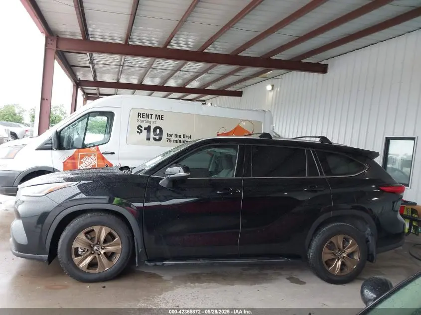 2022 TOYOTA HIGHLANDER HYBRID XLE BRONZE EDITION