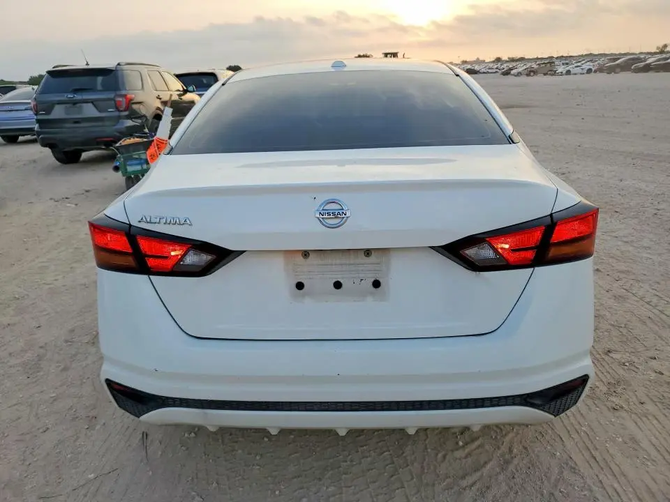2019 NISSAN ALTIMA S  