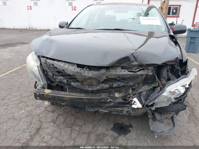 2013 TOYOTA COROLLA LE