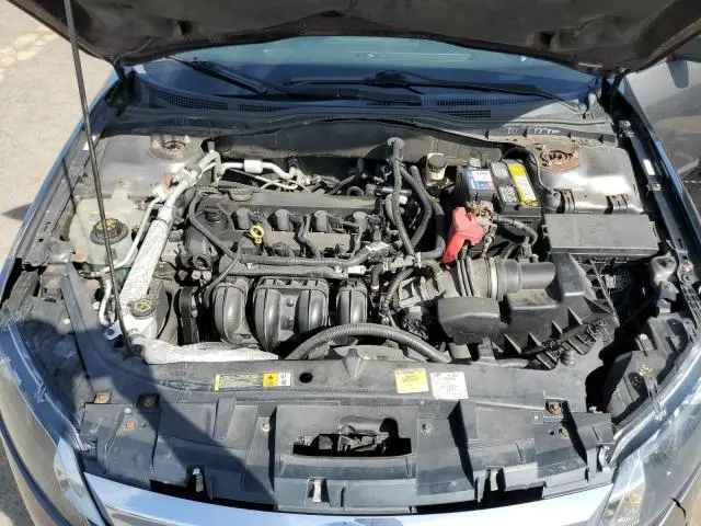 2011 FORD FUSION SE  