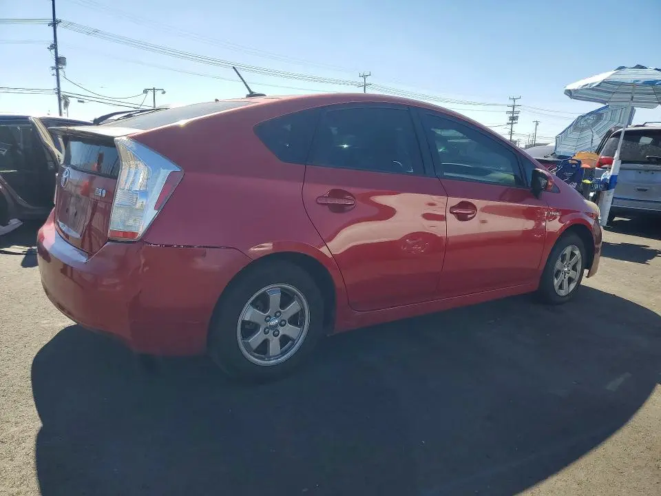 2011 TOYOTA PRIUS TWO  