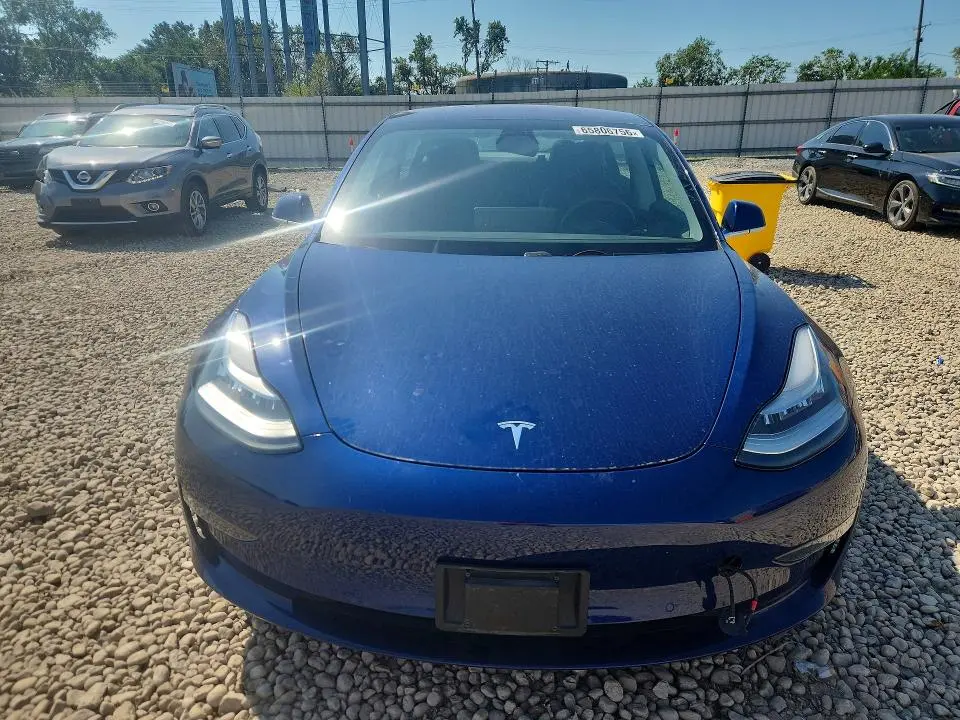 2018 TESLA MODEL 3   
