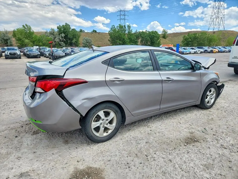 2014 HYUNDAI ELANTRA SE  
