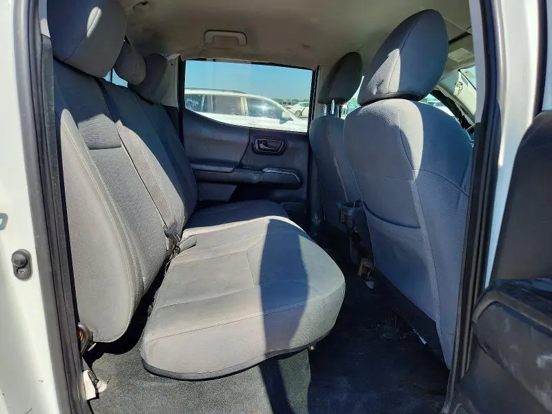 2017 TOYOTA TACOMA SR5 V6  