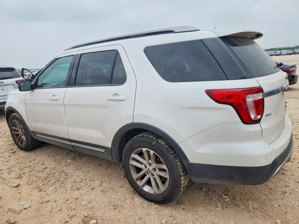 2016 FORD EXPLORER XLT  