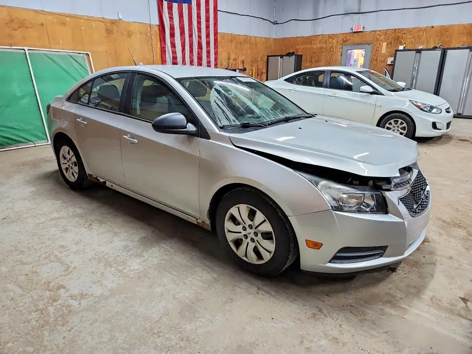 2013 CHEVROLET CRUZE LS  