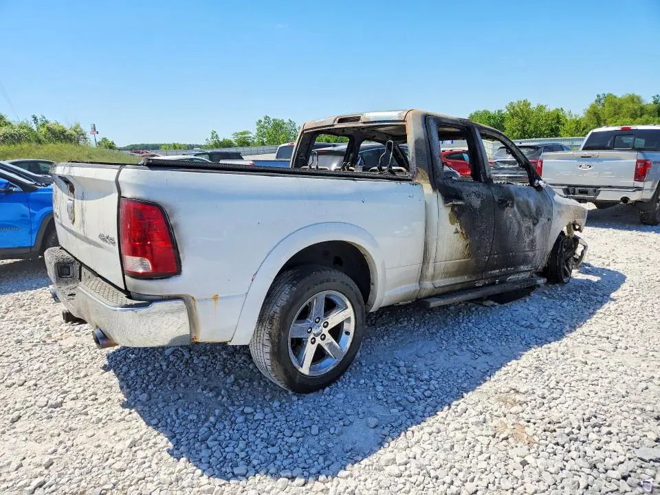2012 DODGE RAM 1500 SLT  
