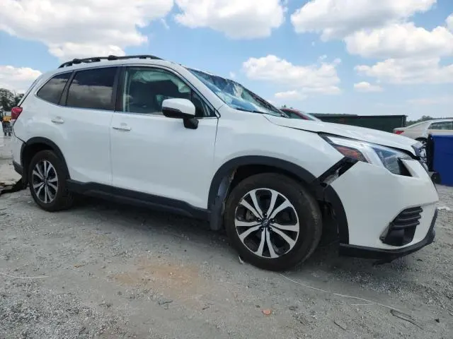 2022 SUBARU FORESTER LIMITED  
