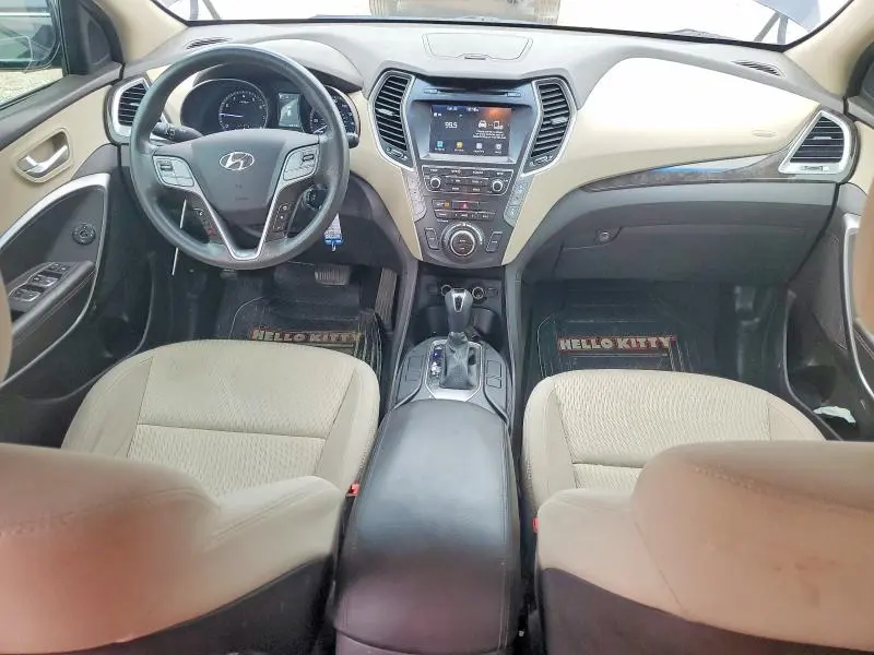 2017 HYUNDAI SANTA FE SE  