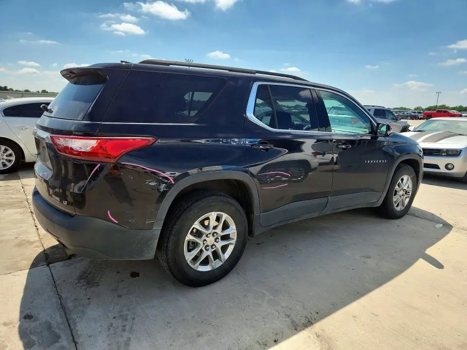 2021 CHEVROLET TRAVERSE LT  