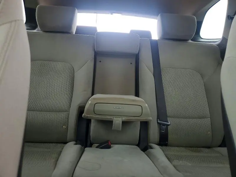 2016 HYUNDAI SANTA FE SE  