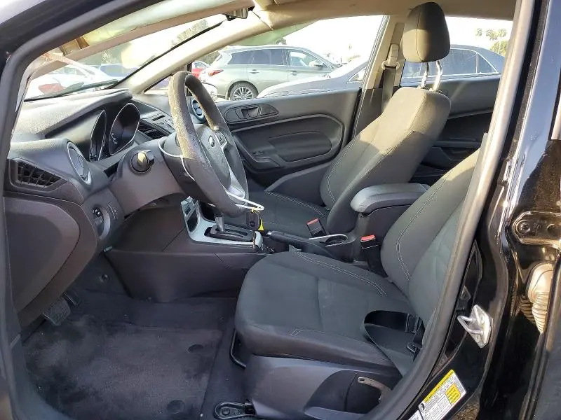 2017 FORD FIESTA SE  