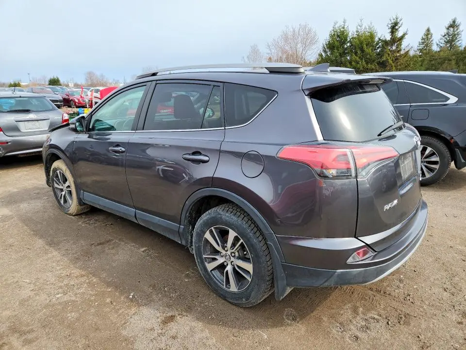 2017 TOYOTA RAV4 XLE  