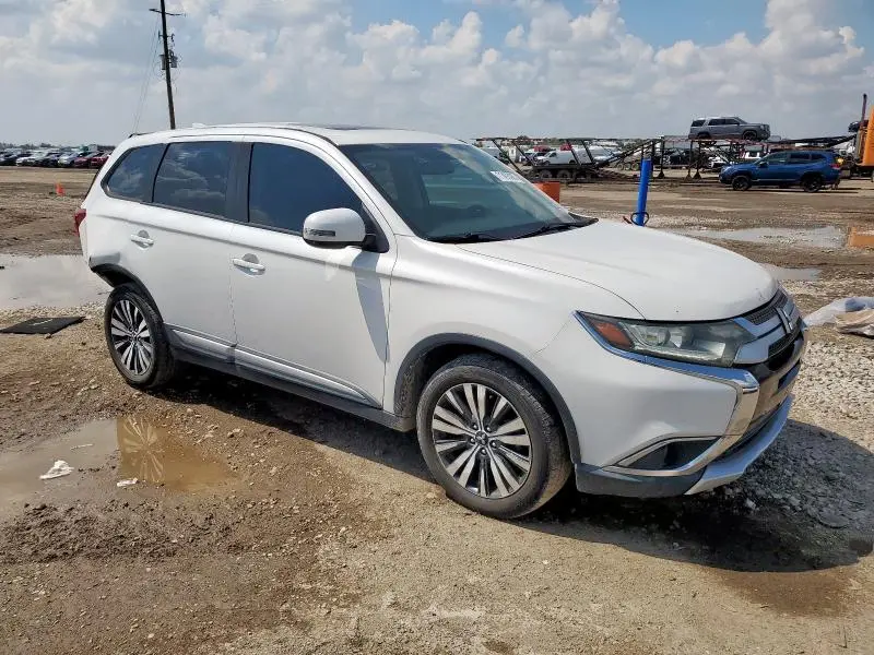 2019 MITSUBISHI OUTLANDER SE  