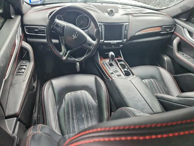 2017 MASERATI LEVANTE LUXURY  