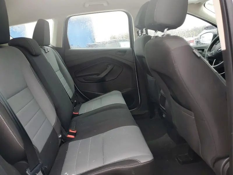 2017 FORD ESCAPE S  