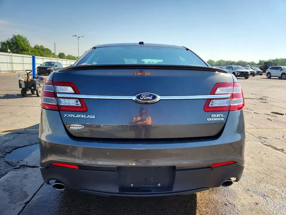 2016 FORD TAURUS SEL  