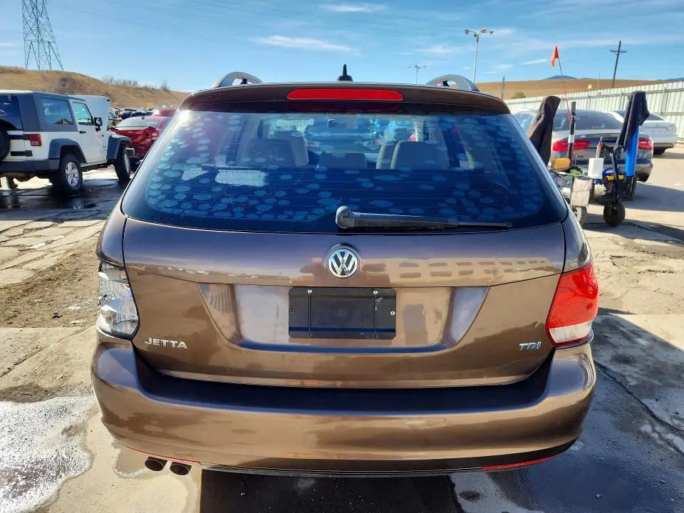 2011 VOLKSWAGEN JETTA TDI  
