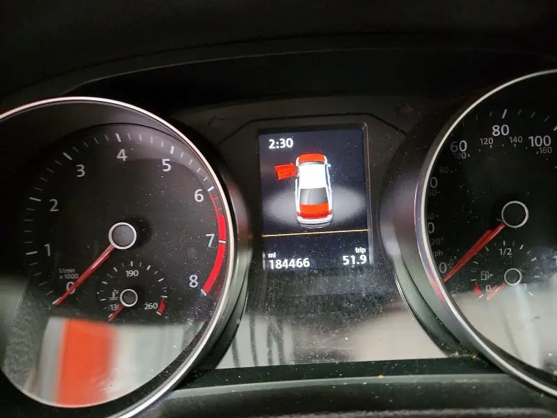 2017 VOLKSWAGEN PASSAT SE  